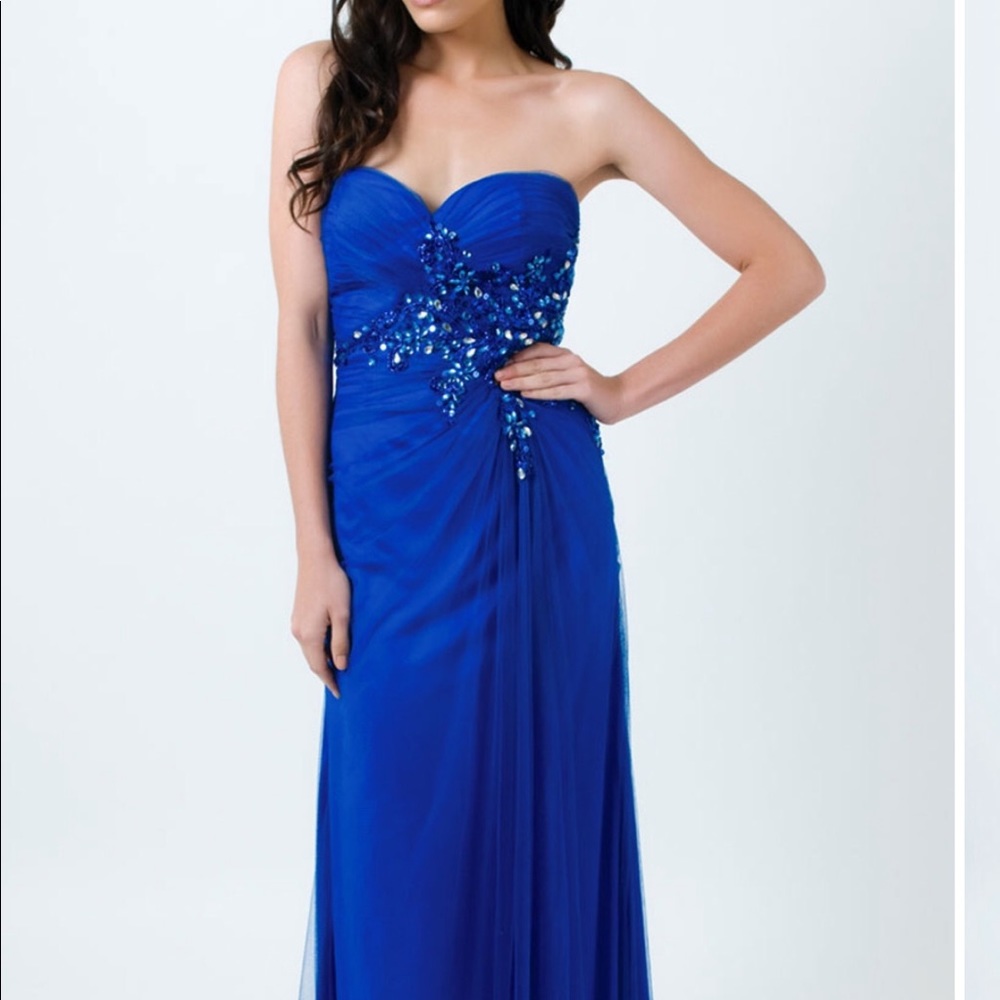 New prom gown sale